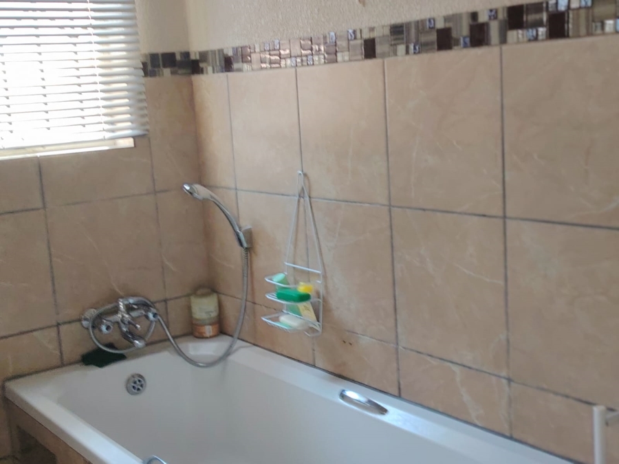3 Bedroom Property for Sale in Waterkloof North West